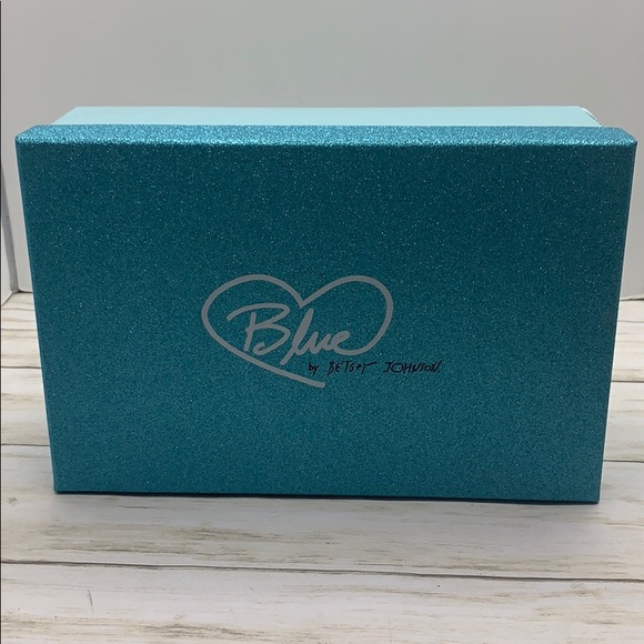 Betsey Johnson Blue Mari Wedding Bridal Shoe - Picture 8 of 8